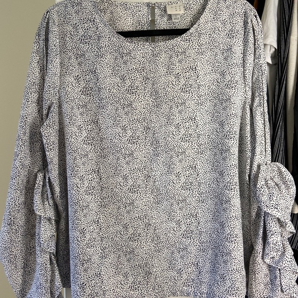 Blouse - Picture 2 of 6